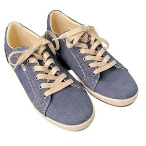 NWOT Taos Footwear Star Denim Canvas Sneakers
